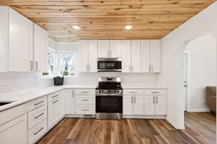 101 Broadway St, Stoughton, WI 53589 - Photo 9