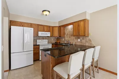 208 Creek Edge Court, Waunakee, WI 53597 - Photo 9