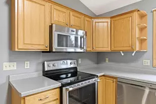 2734 Brooks Ridge Drive, Sun Prairie, WI 53590 - Photo 23