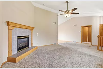 2734 Brooks Ridge Drive, Sun Prairie, WI 53590 - Photo 11