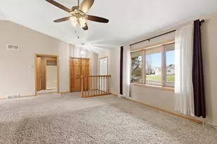 2734 Brooks Ridge Drive, Sun Prairie, WI 53590 - Photo 7