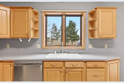 2734 Brooks Ridge Drive, Sun Prairie, WI 53590 - Photo 25