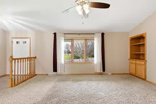 2734 Brooks Ridge Drive, Sun Prairie, WI 53590 - Photo 9