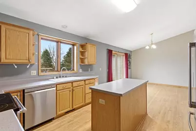 2734 Brooks Ridge Drive, Sun Prairie, WI 53590 - Photo 21