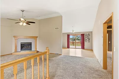 2734 Brooks Ridge Drive, Sun Prairie, WI 53590 - Photo 5