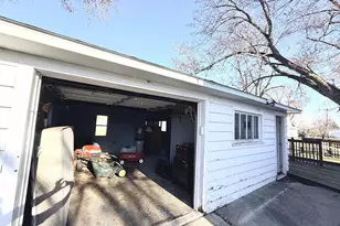 102 N Taylor St, Albany, WI 53502 - Photo 35