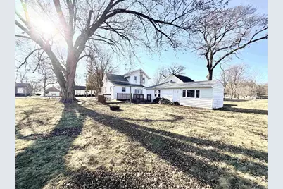 102 N Taylor Street, Albany, WI 53502 - Photo 11