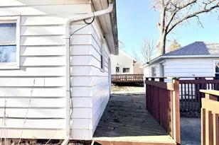 102 N Taylor St, Albany, WI 53502 - Photo 7