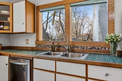 1137 Elizabeth Street, Madison, WI 53703 - Photo 15