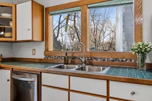 1137 Elizabeth St, Madison, WI 53703 - Photo 15