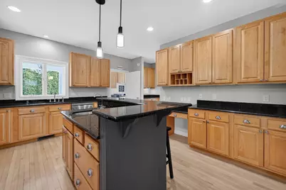 1614 Blue Ridge Trail, Waunakee, WI 53597 - Photo 21