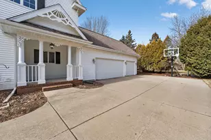 1614 Blue Ridge Trail, Waunakee, WI 53597 - Photo 5