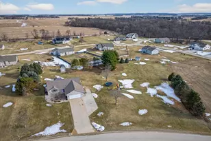 N4178 Country Club Dr, Brodhead, WI 53520 - Photo 9