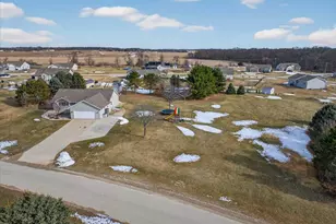 N4178 Country Club Dr, Brodhead, WI 53520 - Photo 13