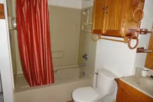 302 W Division St, Fond du Lac, WI 54935 - Photo 33