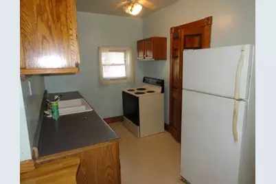 302 W Division St, Fond du Lac, WI 54935 - Photo 15