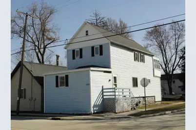 302 W Division St, Fond du Lac, WI 54935 - Photo 9