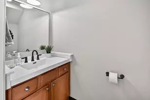 5334 Lake Park Blvd, Madison, WI 53713 - Photo 13