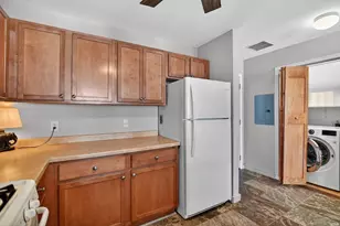 5334 Lake Park Blvd, Madison, WI 53713 - Photo 11