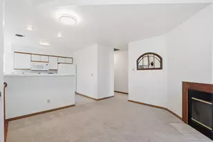 6243 Middleton Springs Dr, Middleton, WI 53562 - Photo 11