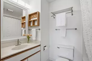 6243 Middleton Springs Dr, Middleton, WI 53562 - Photo 21