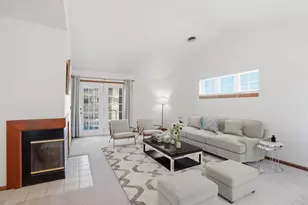 6243 Middleton Springs Dr, Middleton, WI 53562 - Photo 3