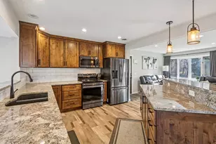 S9061 Meadowdale Rd, Prairie Du Sac, WI 53578 - Photo 17