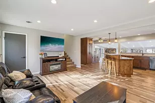 S9061 Meadowdale Rd, Prairie Du Sac, WI 53578 - Photo 7