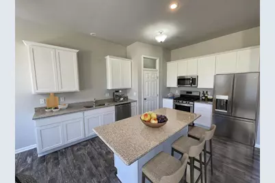 318 Julie Court, Belleville, WI 53508 - Photo 5