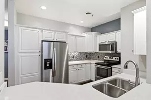 8275 Starr Grass Dr, Madison, WI 53719 - Photo 3