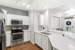 8275 Starr Grass Dr, Madison, WI 53719 - Photo 11