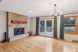 203 Melody Ln, Verona, WI 53593 - Photo 11