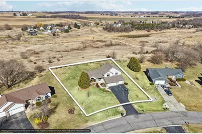 8580 Stonebrook Circle, Middleton, WI 53562 - Photo 3