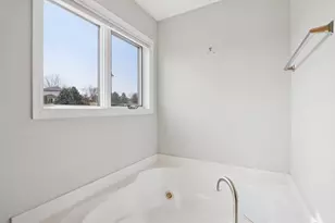 8580 Stonebrook Cir, Middleton, WI 53562 - Photo 35