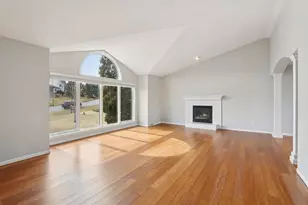 8580 Stonebrook Cir, Middleton, WI 53562 - Photo 5