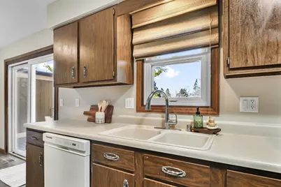 5014 Trafalger Place, Madison, WI 53714 - Photo 9