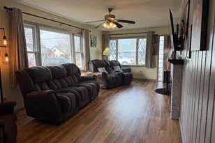 407 Wilson St, Edgerton, WI 53534 - Photo 15