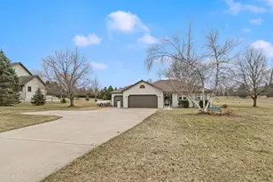 W7959 Jonathan Dr, Pardeeville, WI 53954 - Photo 47