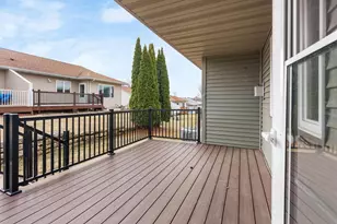 126 Jennifer Cir, Mount Horeb, WI 53572 - Photo 11