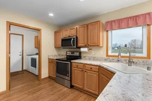 126 Jennifer Cir, Mount Horeb, WI 53572 - Photo 15