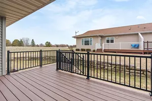 126 Jennifer Cir, Mount Horeb, WI 53572 - Photo 13