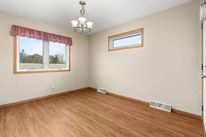 126 Jennifer Circle, Mount Horeb, WI 53572 - Photo 9