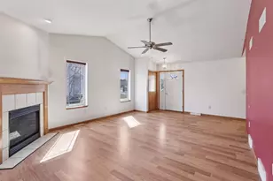 844 Dunn Ave, Oregon, WI 53575 - Photo 5