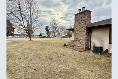 1125 Parkview Drive, Tomah, WI 54660 - Photo 7
