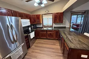 1405 Foster Ave, Janesville, WI 53545 - Photo 11