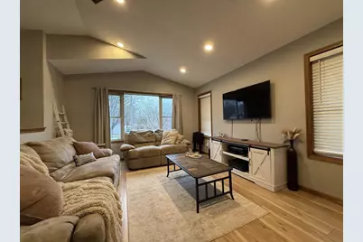 1405 Foster Avenue, Janesville, WI 53545 - Photo 5