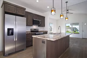 1133 Kamperschroer Wy, Sun Prairie, WI 53590 - Photo 9