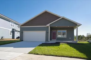 1133 Kamperschroer Wy, Sun Prairie, WI 53590 - Photo 1
