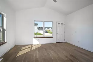 1133 Kamperschroer Wy, Sun Prairie, WI 53590 - Photo 5