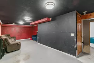 316 Madison St, Pardeeville, WI 53954 - Photo 29